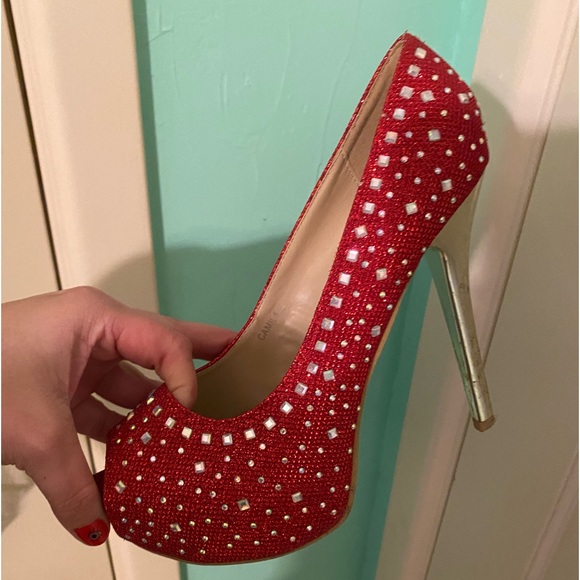 Sherri Hill sz 8 Long Red Prom Dress! Worn once to prom. - Picture 4 of 5